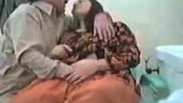 Karachi Dentist Fucks Patient