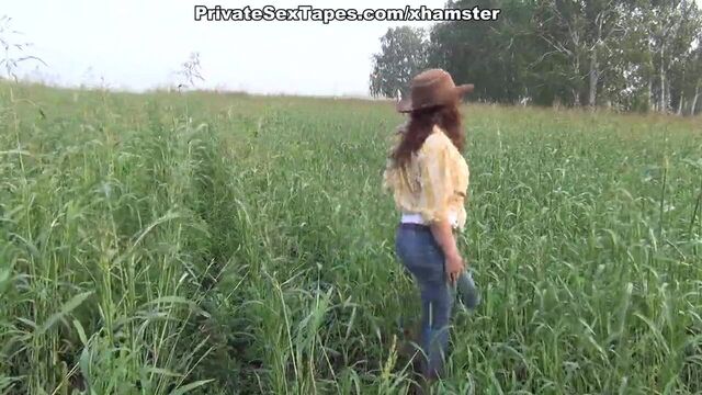 Amateurs gone wild in shower sex and adult outdoor games