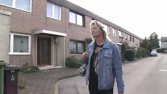 Housewife in Heat Takes a Solid Cock (Muschi Movies - The