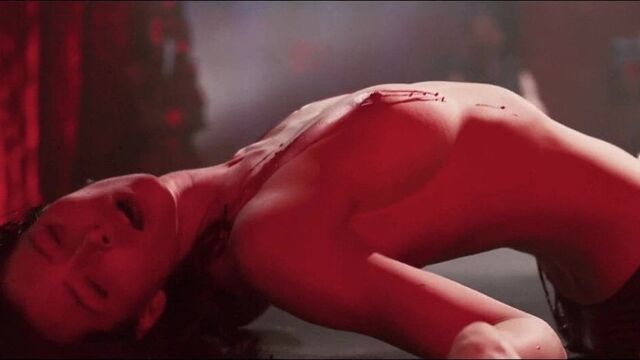 Jessica Biel Sexy and Stripping