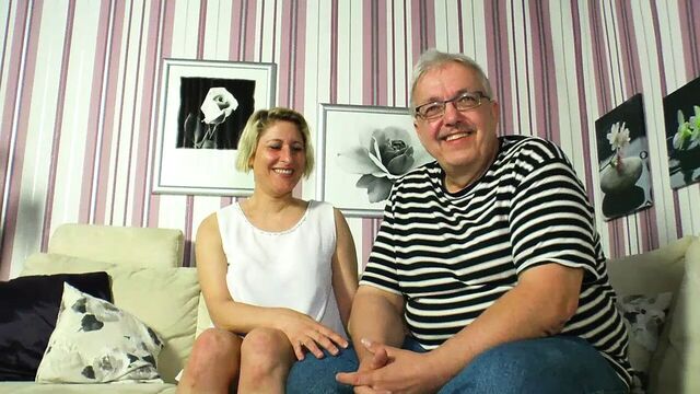 Blonde german milf opens her pussy desperate to be penetrated by two big cocks while being filmed in pov inside the room