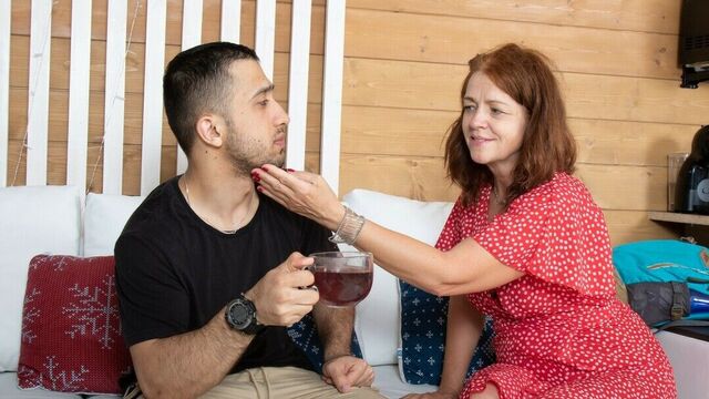 MATURE4K. You can find real big wood in a small forest