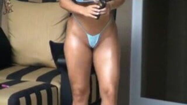 Nicole Coco Austin--sexy body