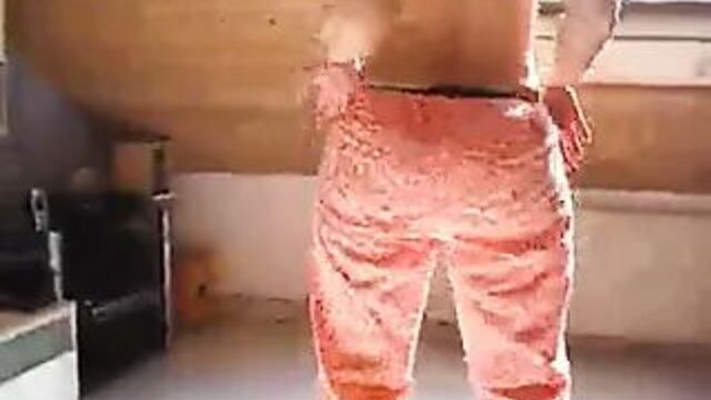 Pawg phat ass big thighs skinny waist thick milf strips