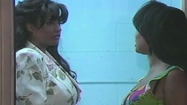 Two sexy Latinas eating pussy in the toilet