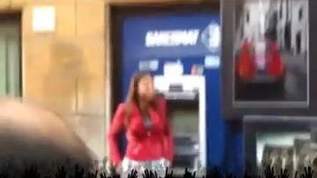 Sara Tommasi - Manifestazione a Roma