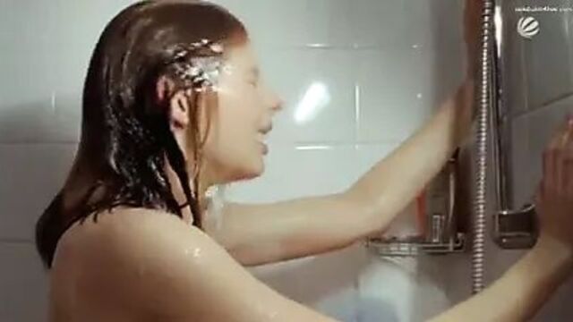 Yvonne Catterfeld - Sideboob and Ass