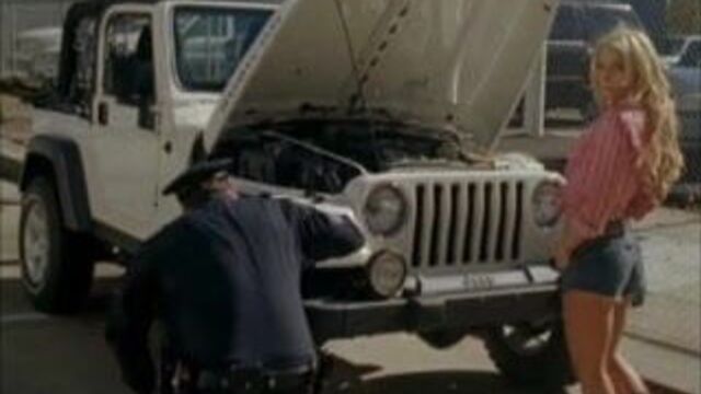 Jessica simpson sexy sheriff fait moi peur