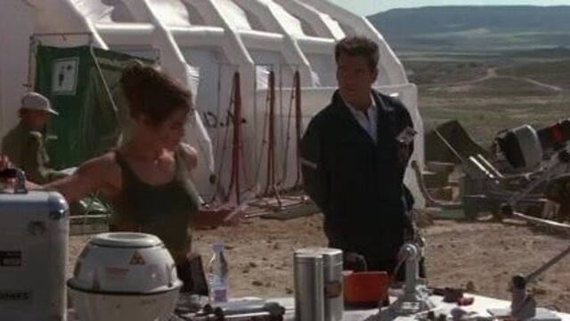 Denise Richards - The World is Not Enough