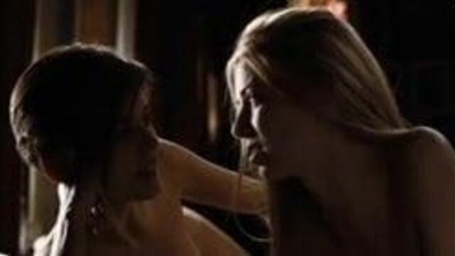 Elena Anaya & Natasha Yarovenko 2