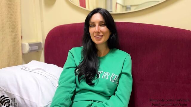 Hot MILF fucked with a fellow passenger on the train