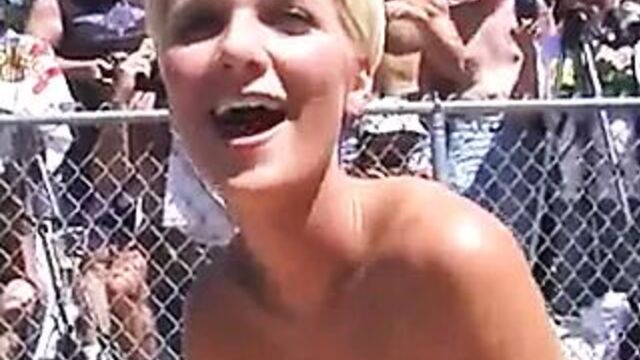 Short Hair Blonde Get Wet