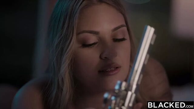 BLACKED – Stunning Gizelle can't resist her bodyguard's BBC