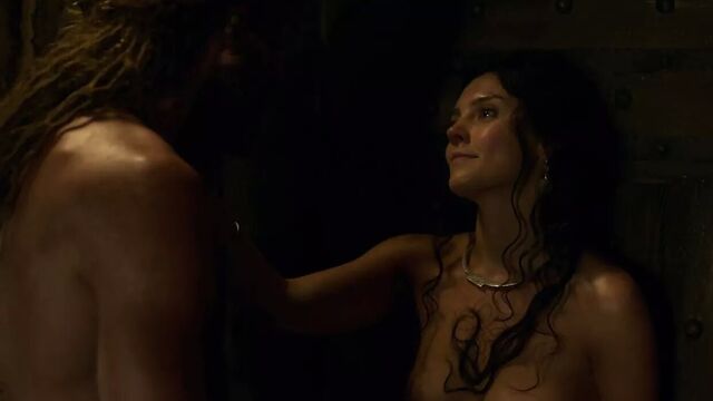 Annabel Scholey - Briannia s1e01-e02