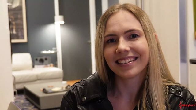 Piss drinking assylum sub babe ass fucked