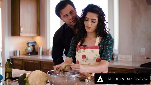 MODERN-DAY SINS - Cheating Housewife Agrees To FREE USE CREAMPIE To Please Her Horny Husband!