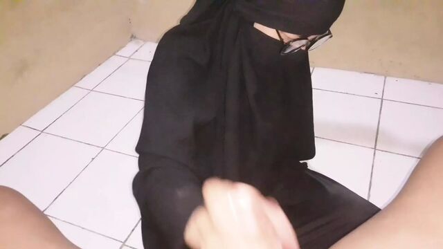 My wife give handjob for husban bos