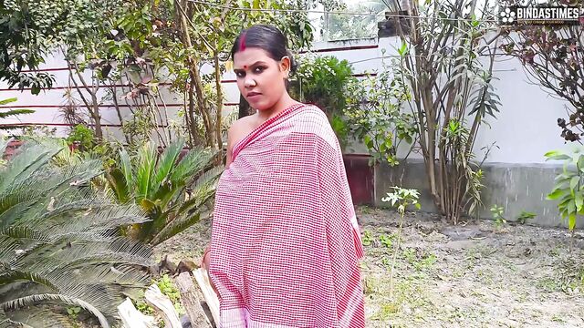 Dekhiye kaise EK Ladke Ne Gaon ki Ladki ko pata ke chod dala woh bhi Video banate huye ( Hindi Audio )