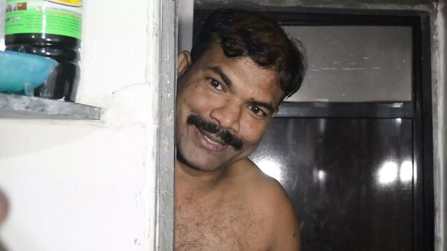 Bhaiya ghar pr nahi hai to maine hi bhabhi ko pel diya