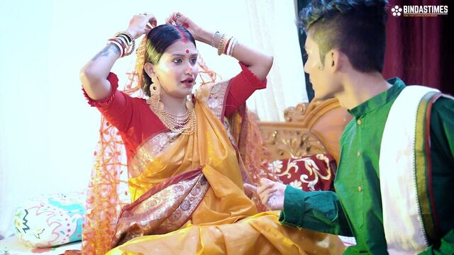 Desi Nai Nawali Dulhan Ke Tewar aur Bakchod Pati Ajab Ka hain Yeh Chudai Full Moie