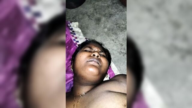 Married aunty enjoy with boyfrd