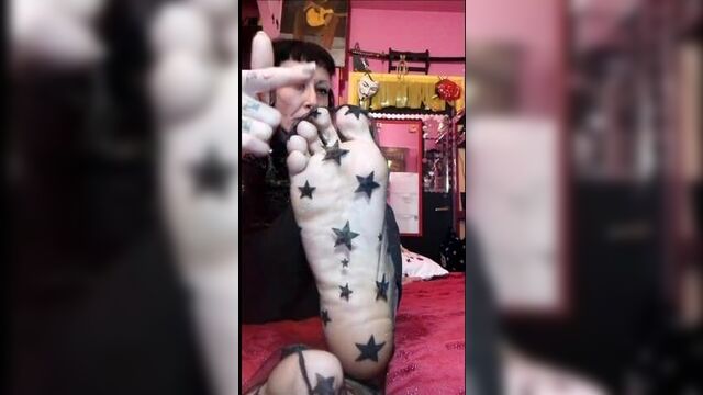 MISS WAGON VEGAN - YOU CAN NOT RESIST IN THE VIEW OF MY FEE