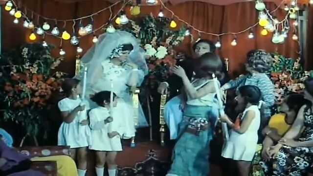 Madiha Kamel - Gallant banter