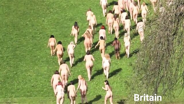 Nude women group around the world