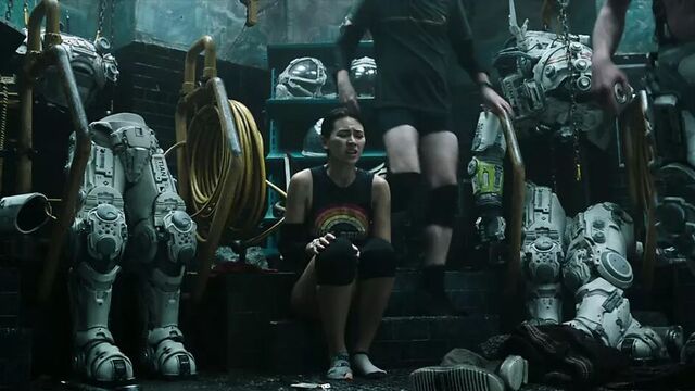 Kristen Stewart. Jessica Henwick - ''Underwater''