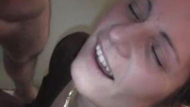 Elle veut qu il lui mette bien profond