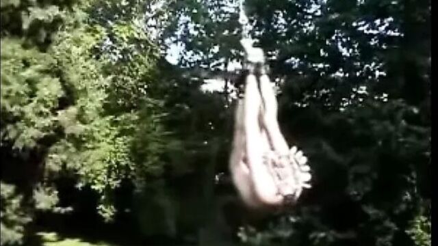 I am Pierced - extreme pussy piercings stretching