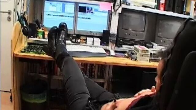 MIt Ihren steifen nippel reitet sie meinen Schwanz die MIlf