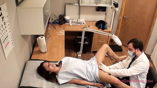 Alexa Rydells Gyno Exam & Full Physical From Doctor Tampa