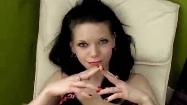 Goth Slut Roxy Loves giving Head