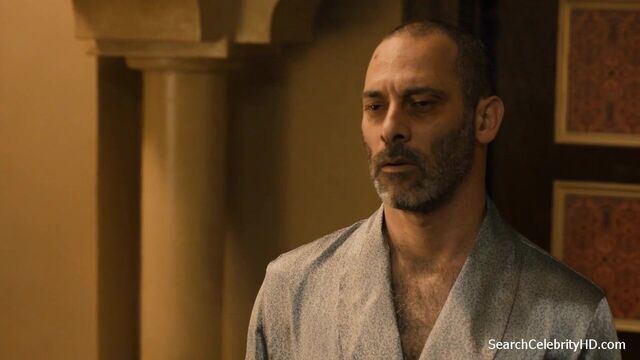 Moran Atias - Tyrant S01E03