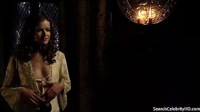 Joanne King and Tamzin Merchant - The Tudors S04E03