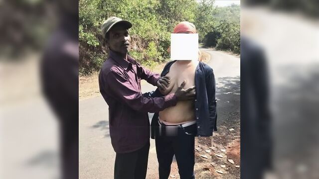 Desi Bhabi shared with strangers during picnic