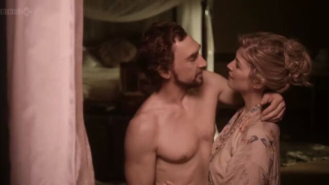 Rosamund Pike nude - Women in Love part 2 (2011)