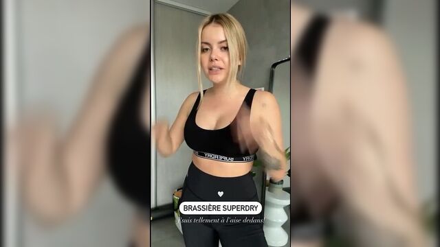 Romy (youtuber) – sport bra try on haul